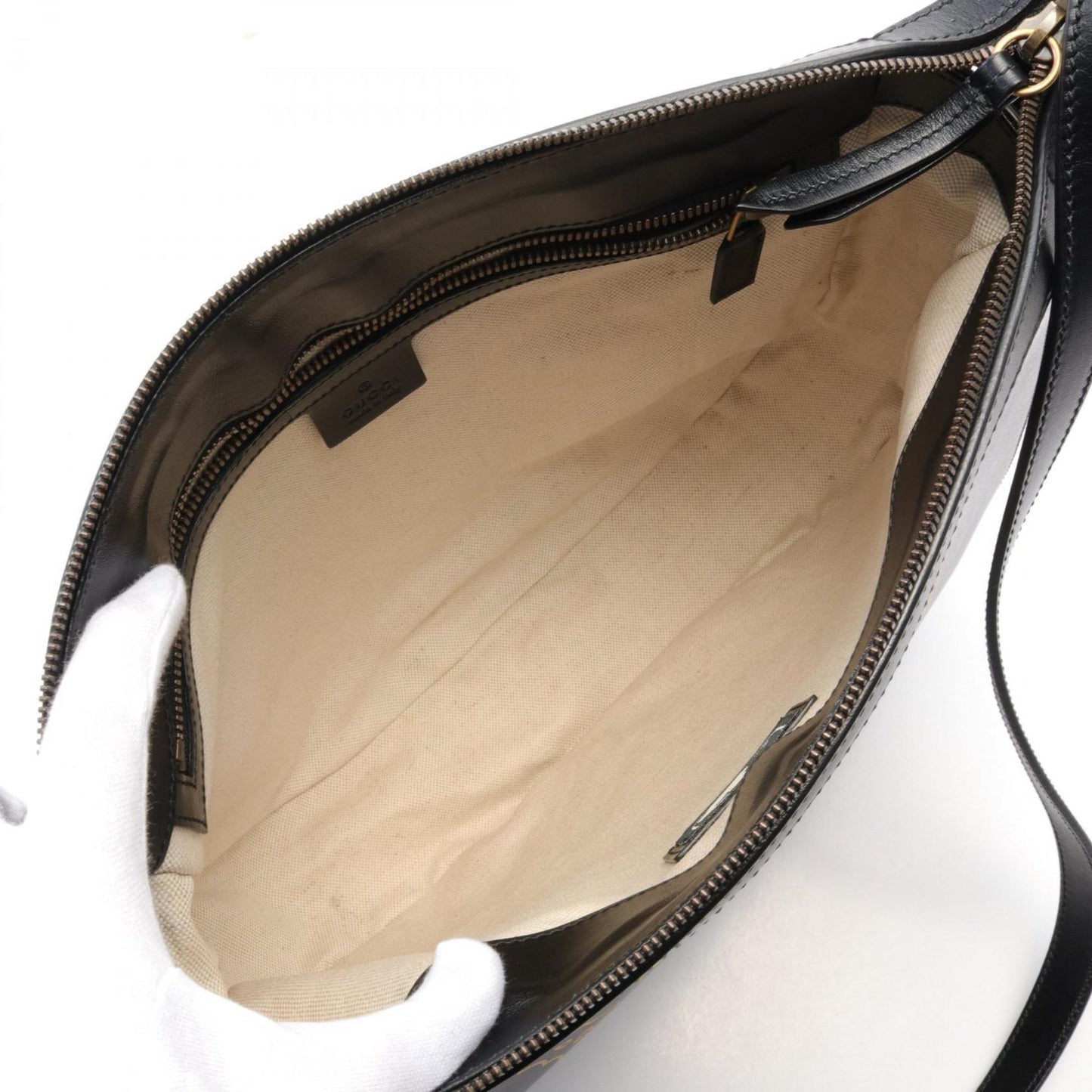 Gucci Black Leather Shoulder Bag ()