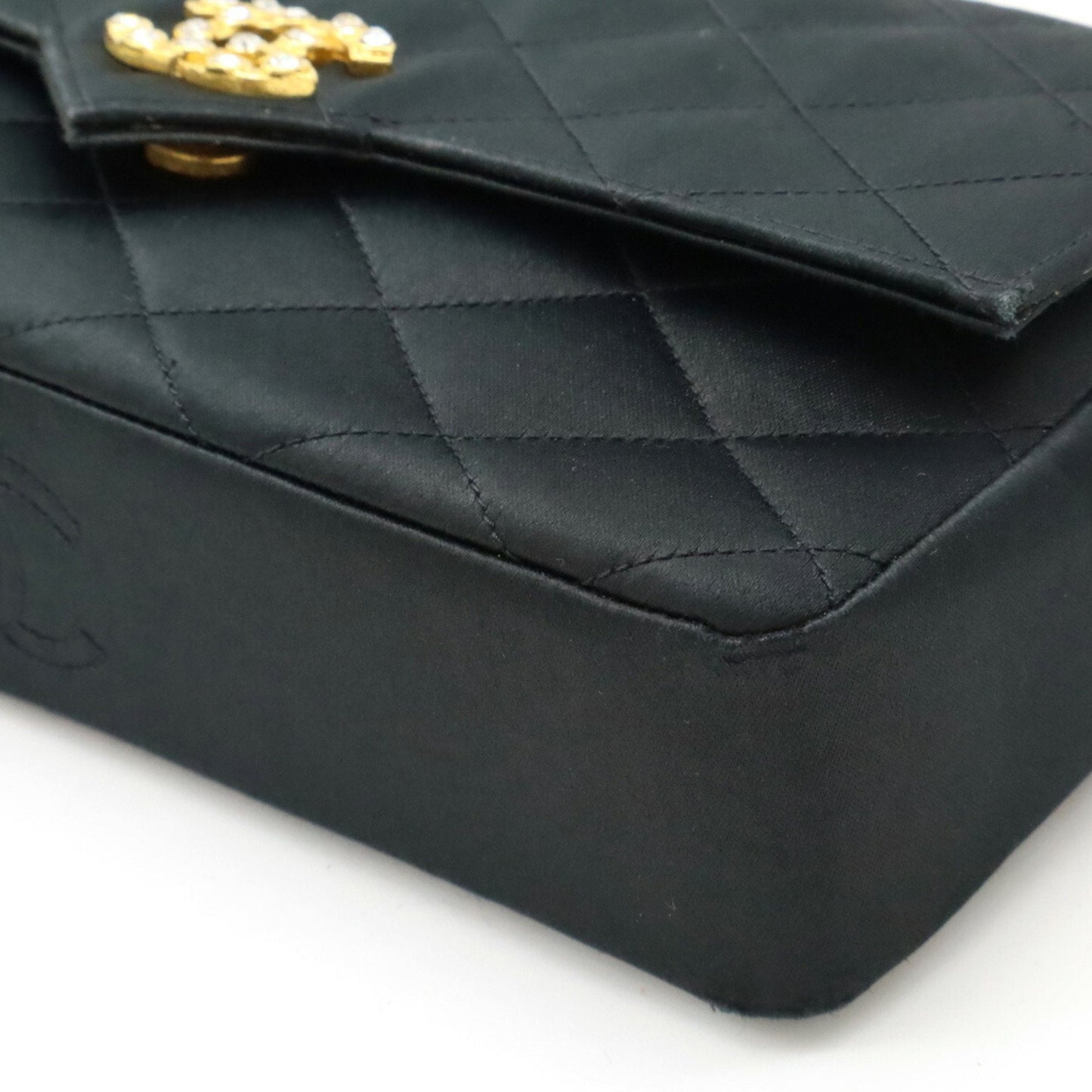 Chanel Black Satin Shoulder Bag ()