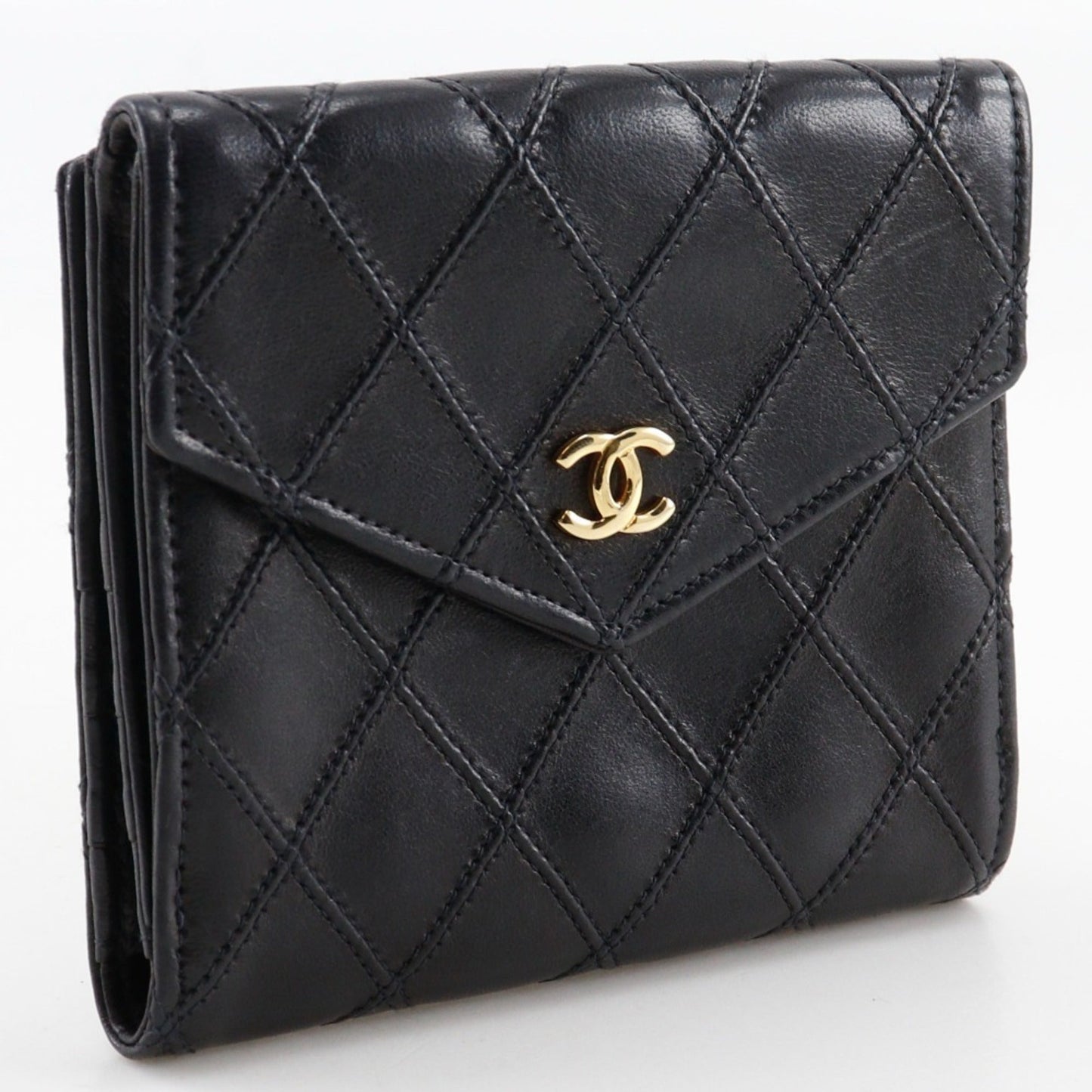 Chanel Black Leather Wallet (Bi-Fold) ()