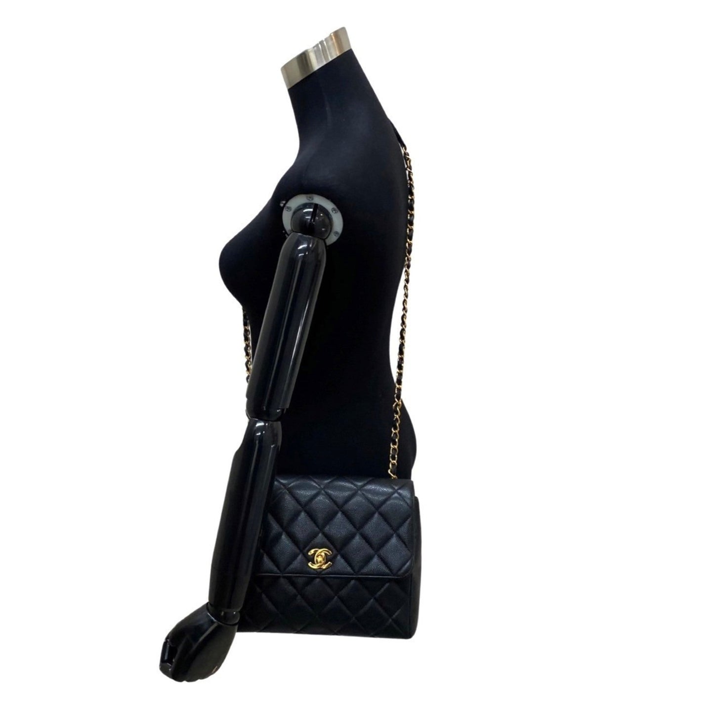 Chanel Black Leather Shoulder Bag ()