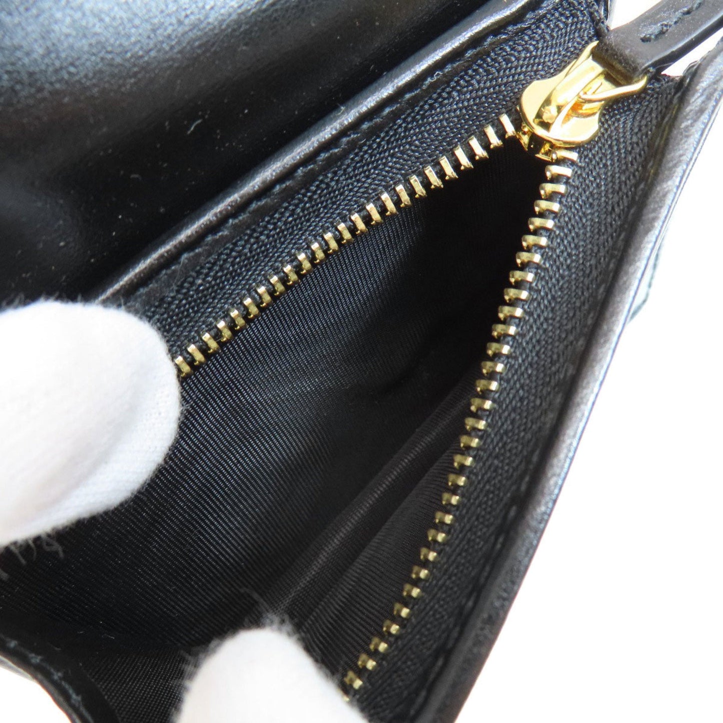 Gucci Black Leather Wallet (Bi-Fold) ()