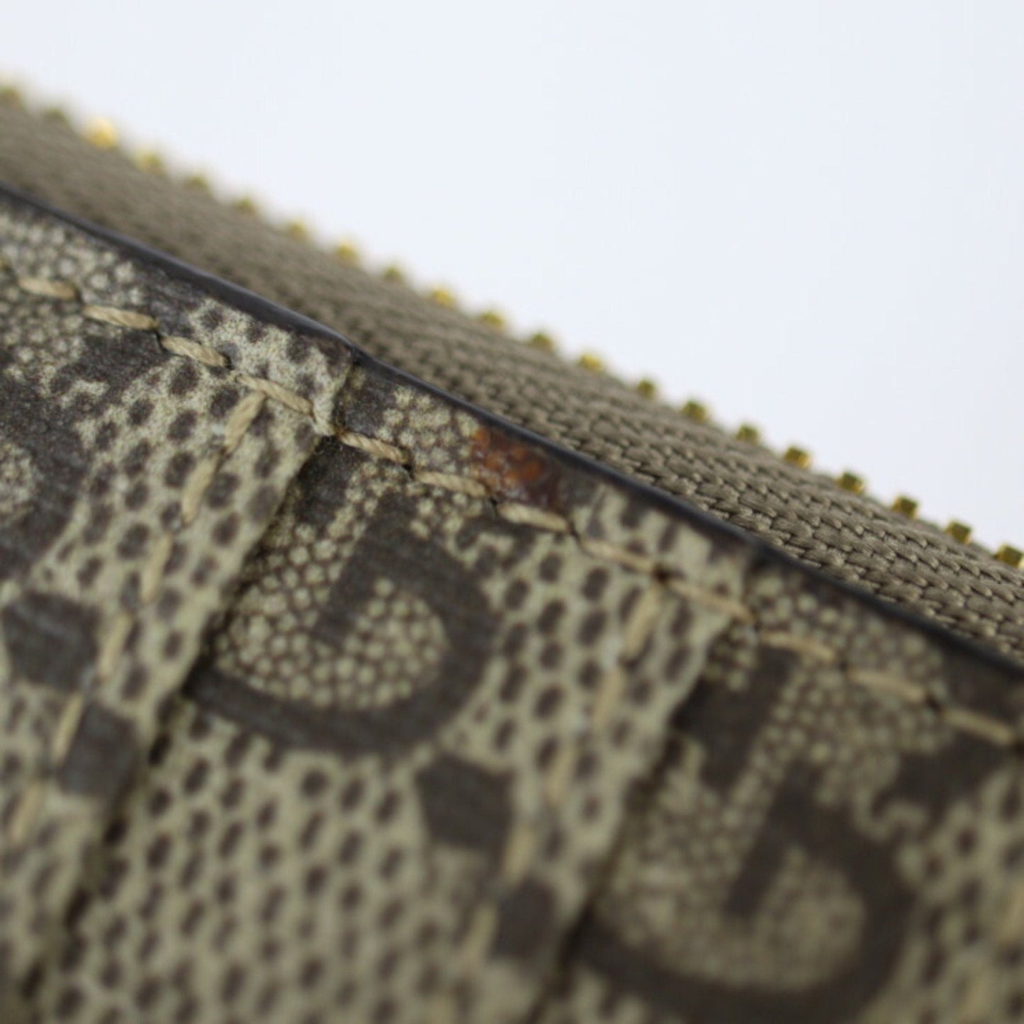 Gucci Beige Brown Gg Supreme Canvas Coin Purse/Coin Case ()
