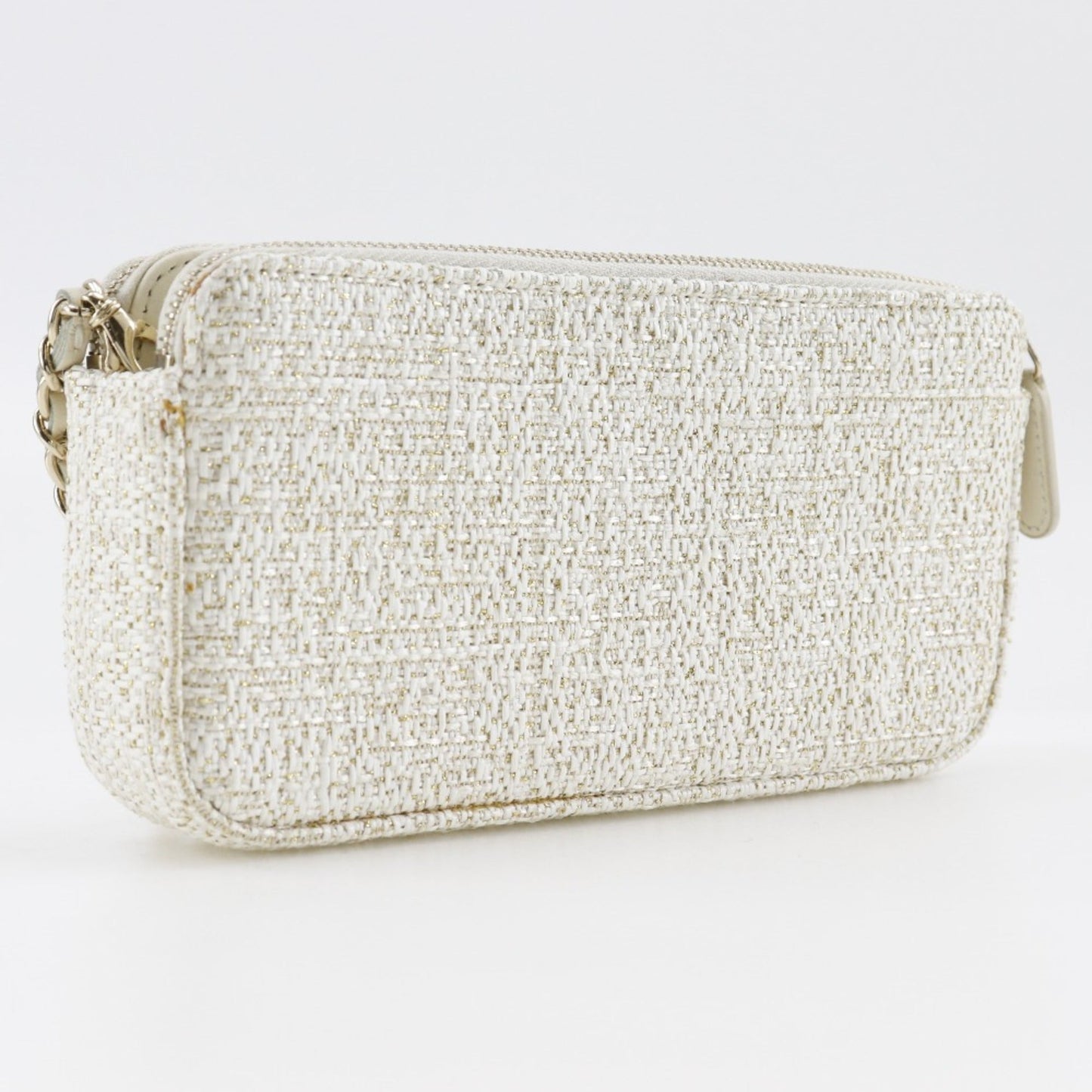 Chanel White Tweed Shoulder Bag ()
