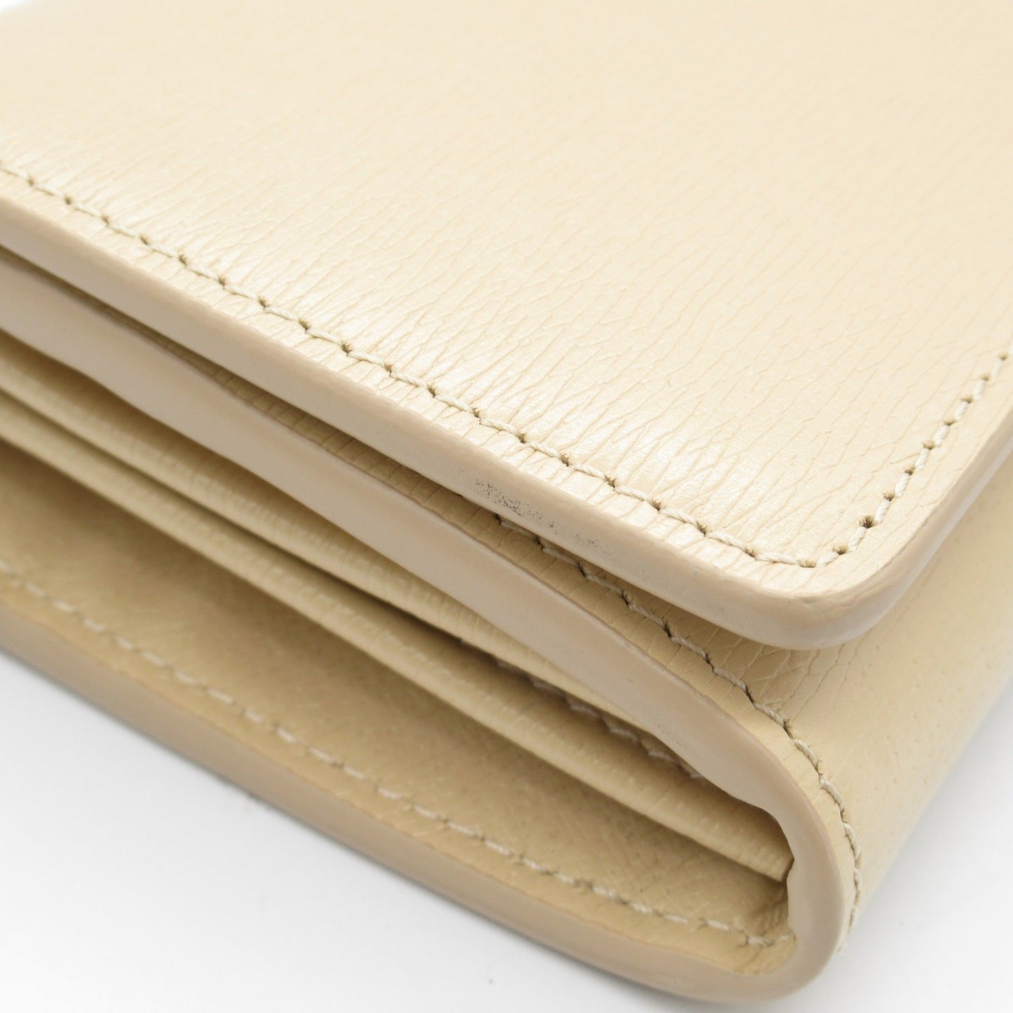 Gucci Beige Light Beige Leather Long Wallet (Bi-Fold) ()