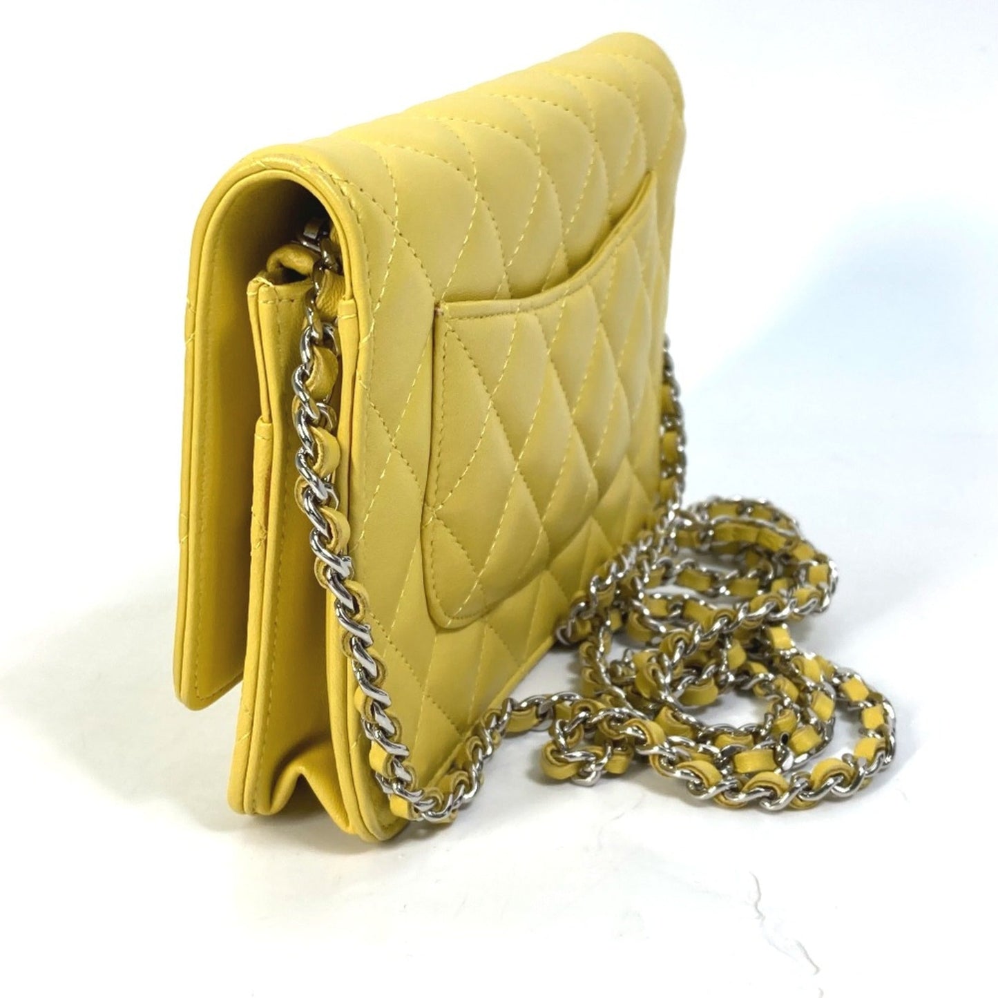 Chanel Yellow Leather Shoulder Bag ()