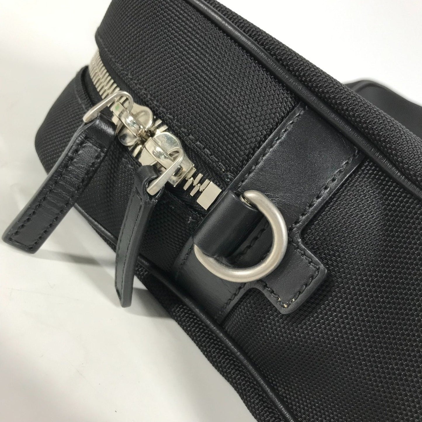 Gucci Black Leather Tote Bag ()