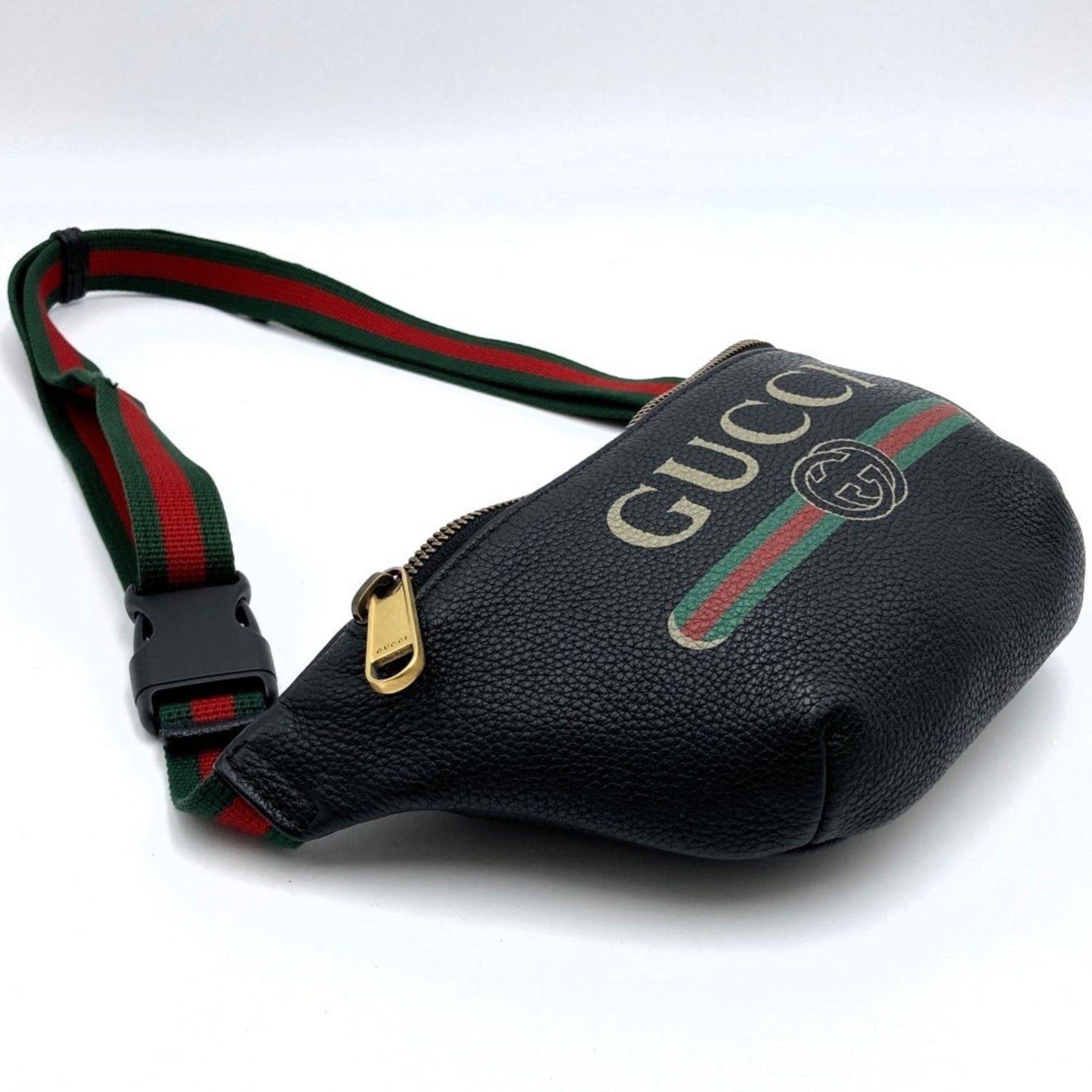 Gucci Black Leather Fanny Pack ()