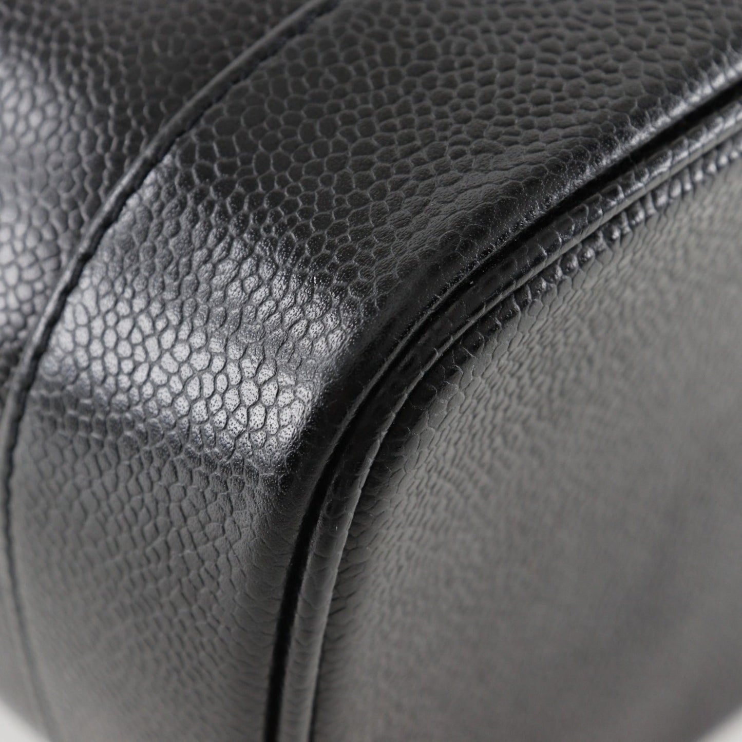 Chanel Black Caviar Leather Handbag Pouch ()