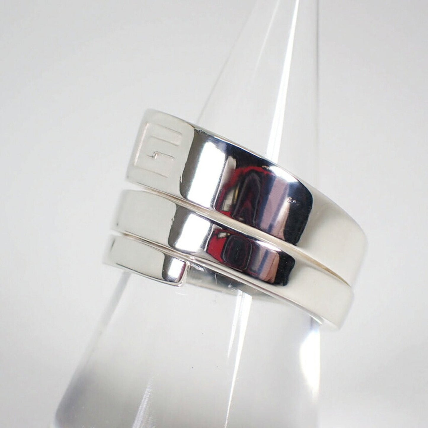 Gucci Silver Sterling Silver 925 Band Ring ()