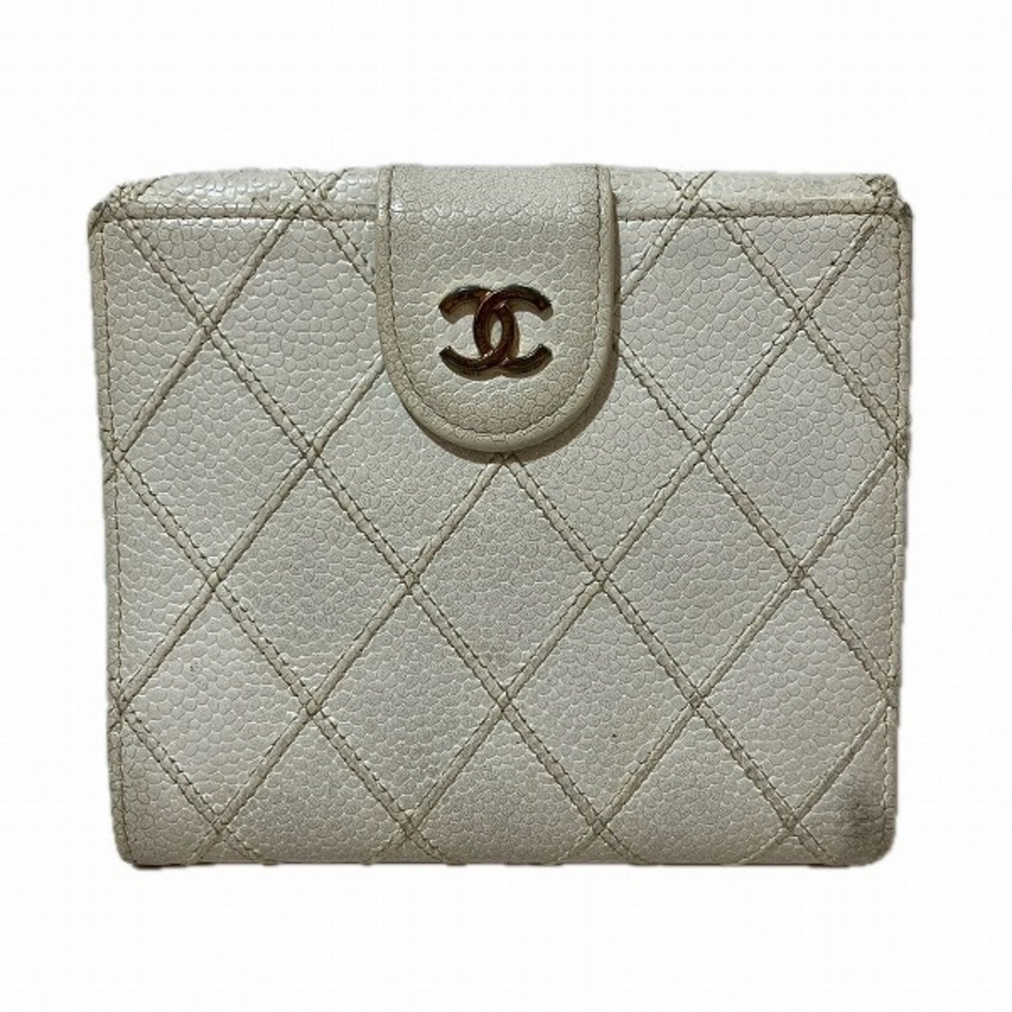 Chanel White Grained Calfskin Wallet (Bi-Fold) ()