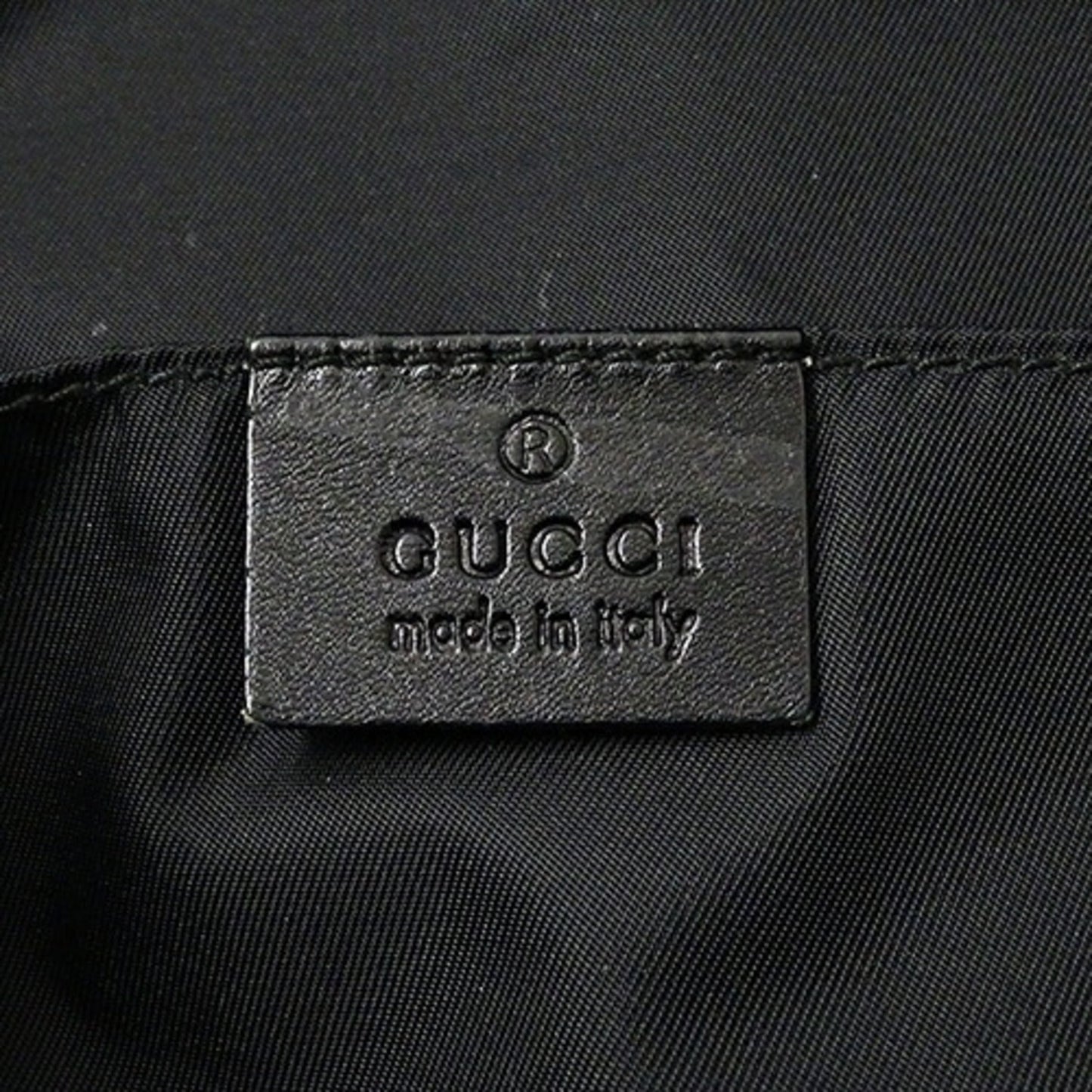 Gucci Black Nylon Sling Bag ()