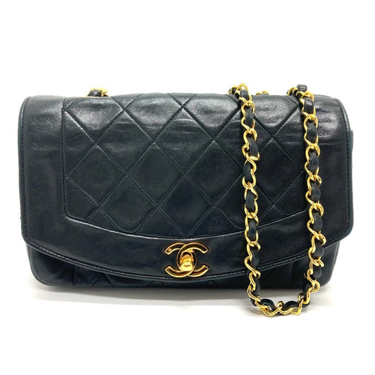Chanel Black Leather Shoulder Bag ()