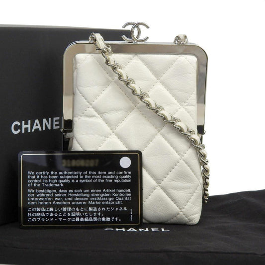 Chanel White Leather Shoulder Bag ()