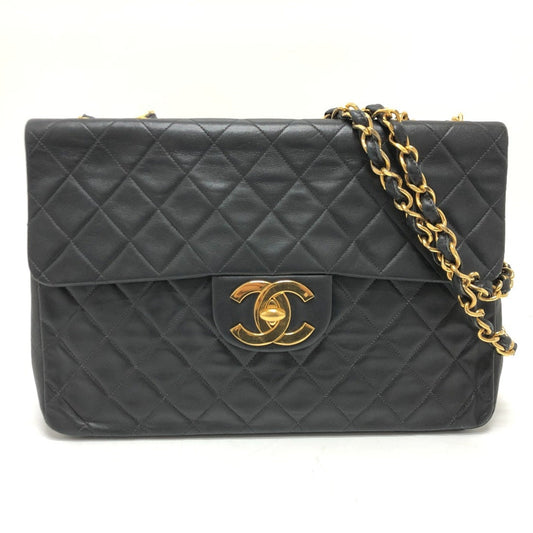 Chanel Black Leather Shoulder Bag ()