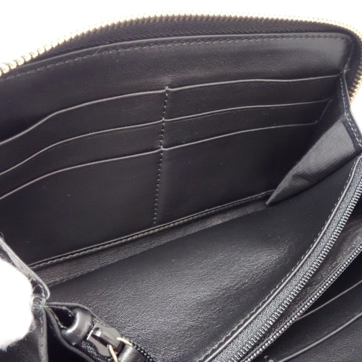 Gucci Black Leather Long Wallet (Bi-Fold) ()