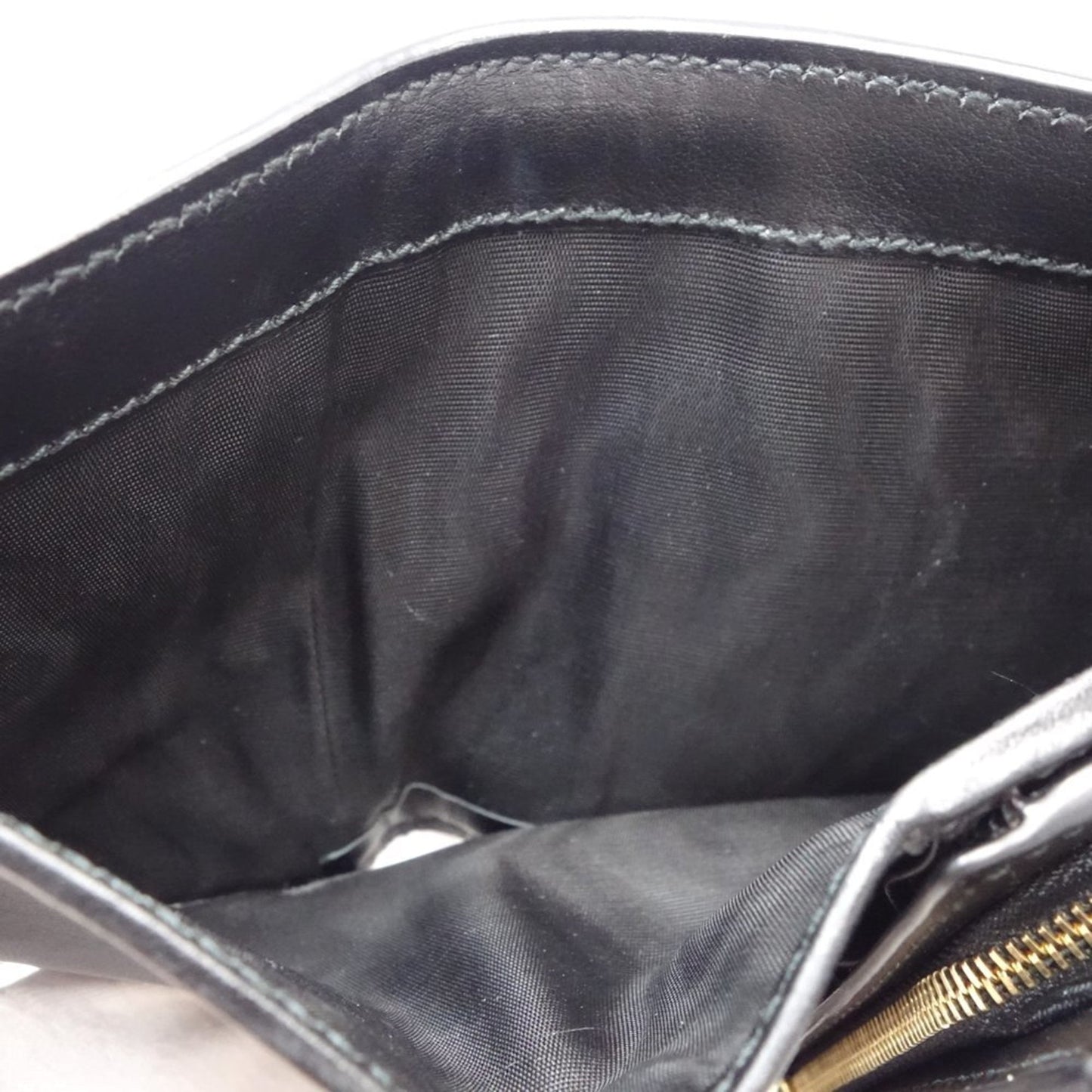 Gucci Black Leather Wallet (Bi-Fold) ()