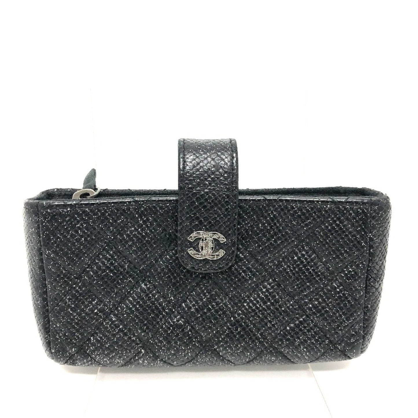 Chanel Black Leather Pouch ()