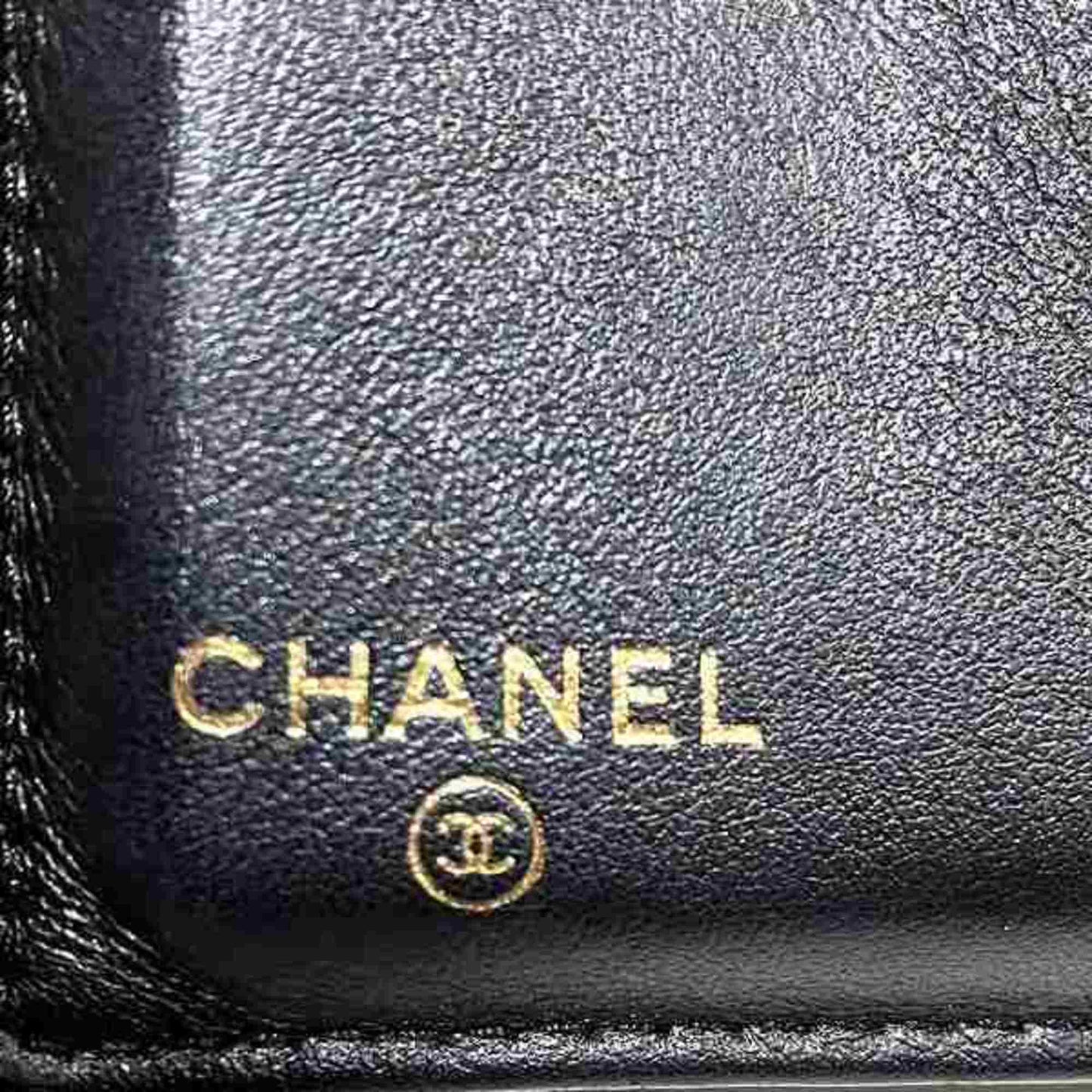 Chanel Black Grained Calfskin Wallet (Tri-Fold) ()