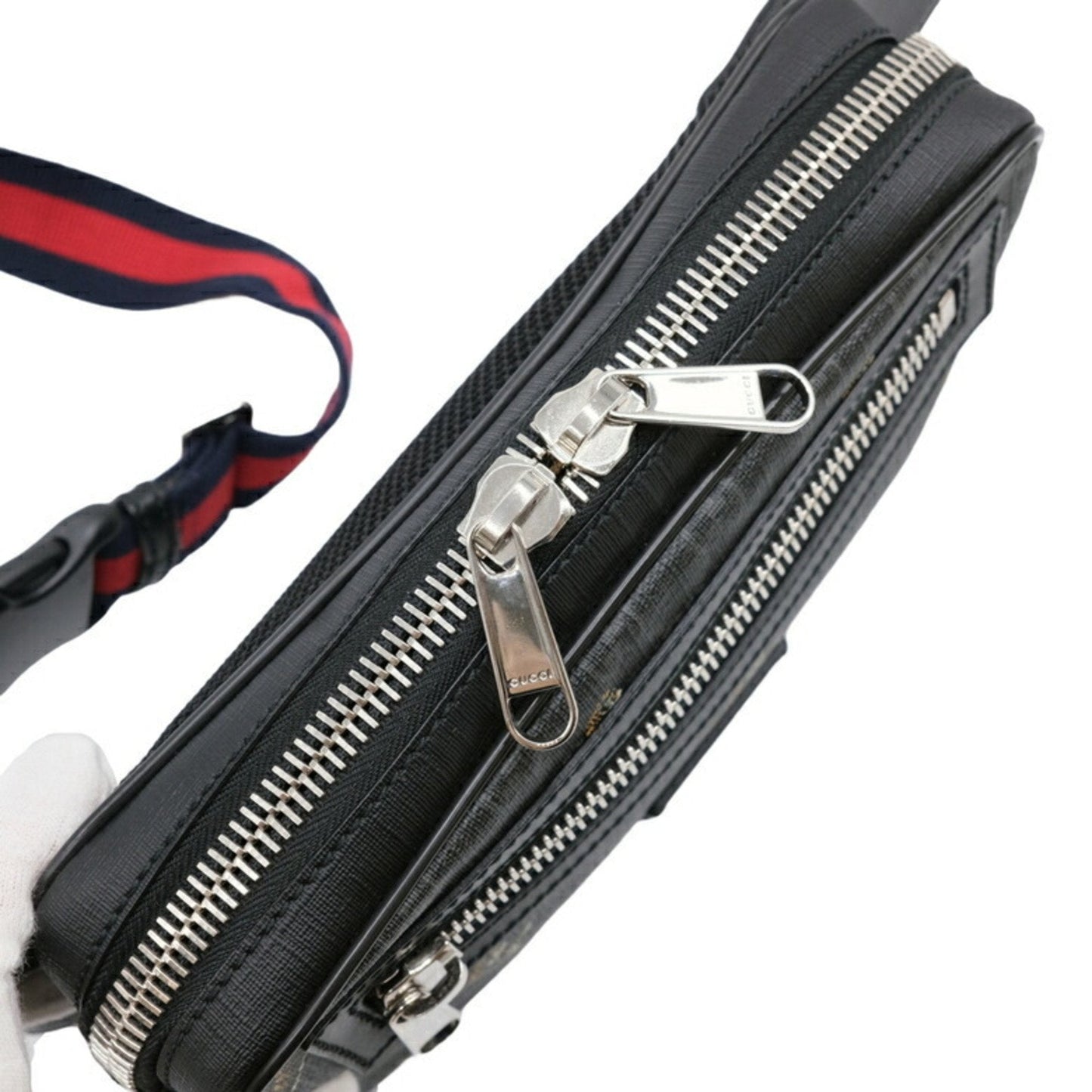Gucci Black Gg Supreme Canvas Leather Sling Bag ()