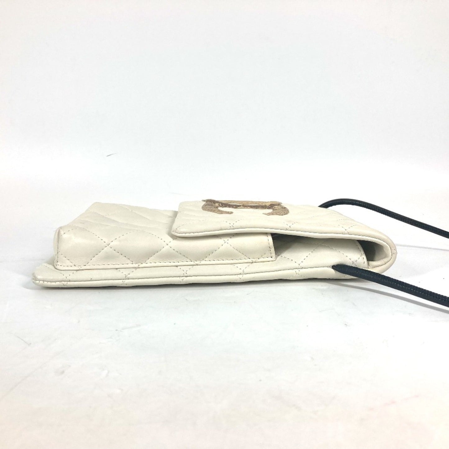 Chanel White Leather Shoulder Bag ()