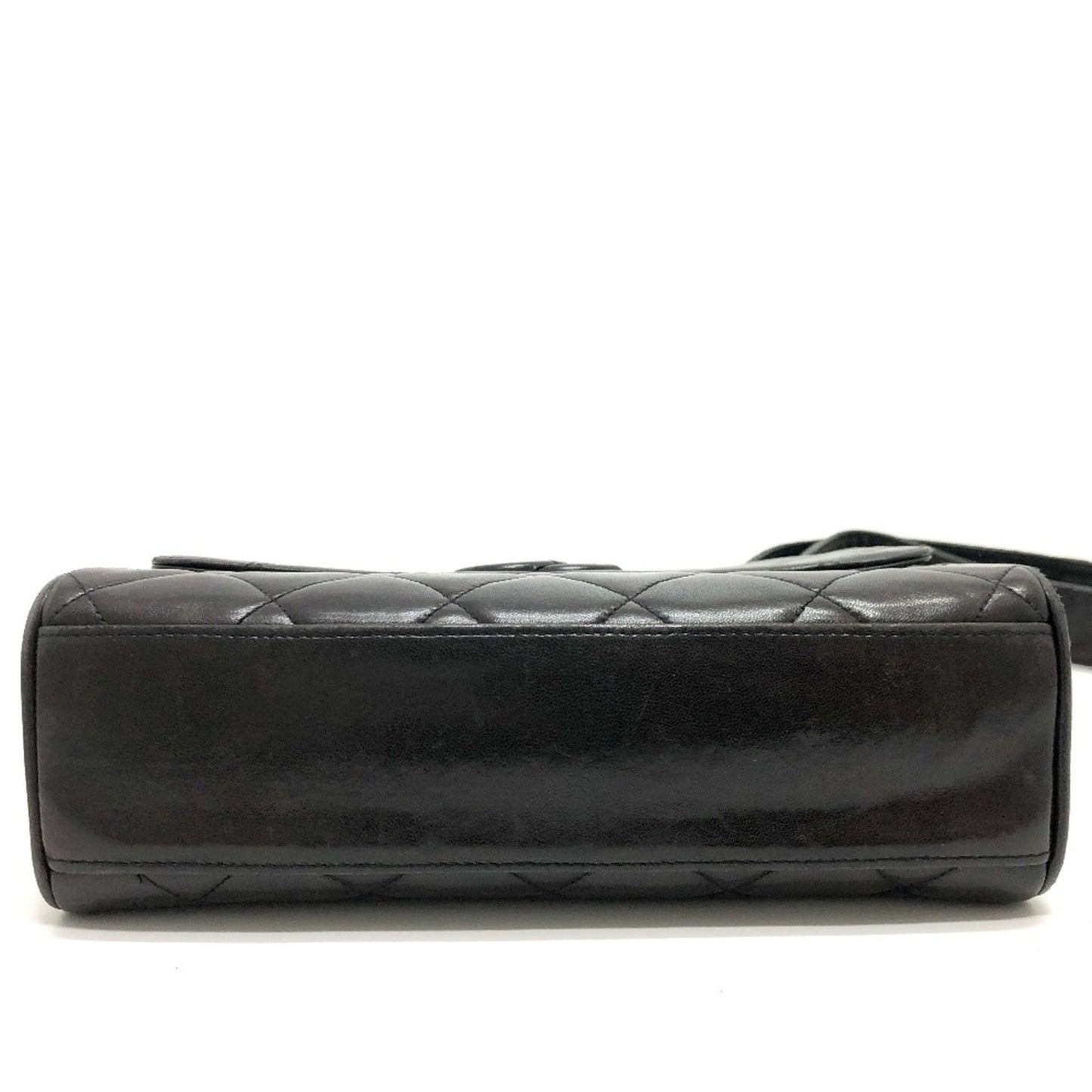 Chanel Black Leather Shoulder Bag ()