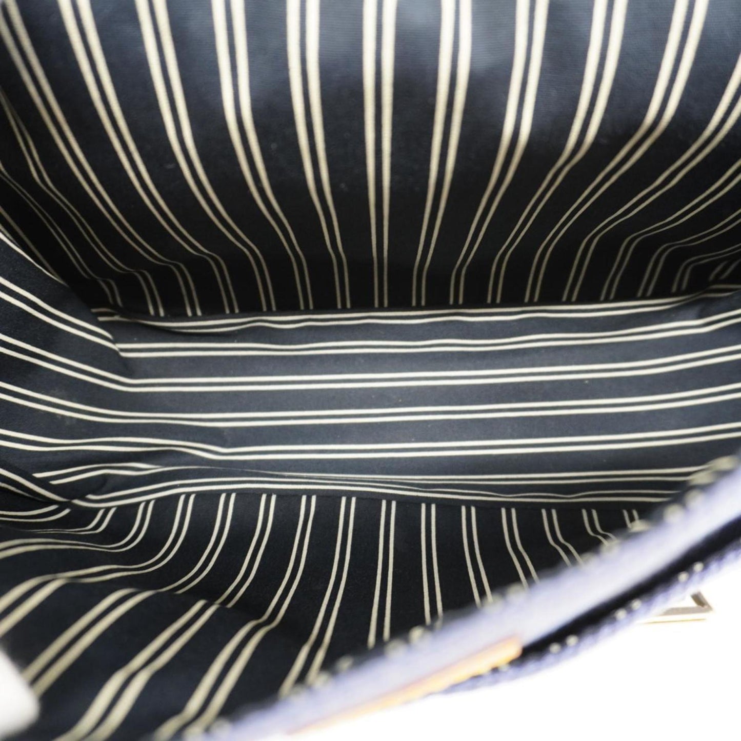 Louis Vuitton Besace  Canvas Shopper Bag ()