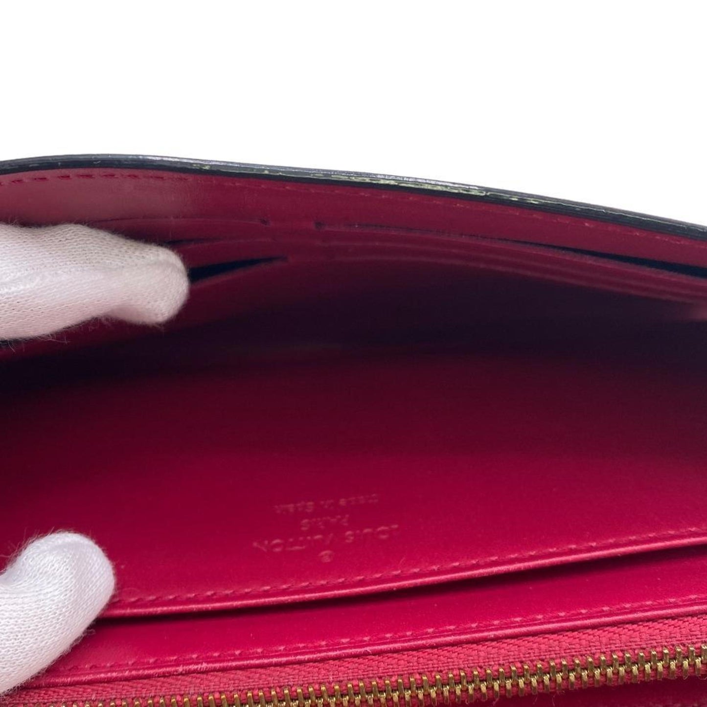 Louis Vuitton Louise  Patent Leather Wallet  ()