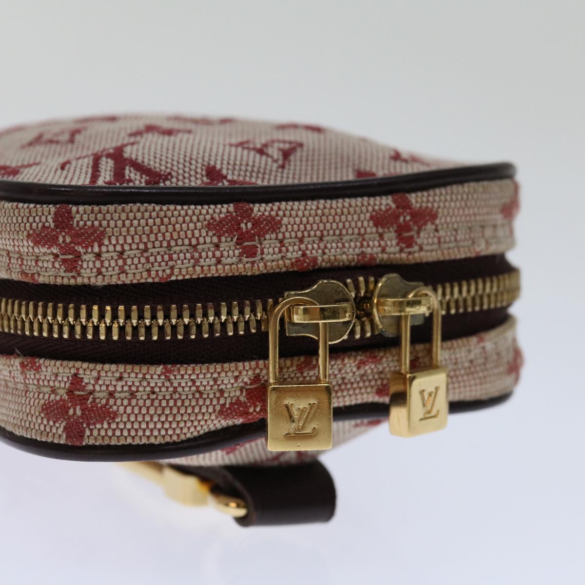 Louis Vuitton  Canvas Clutch Bag ()