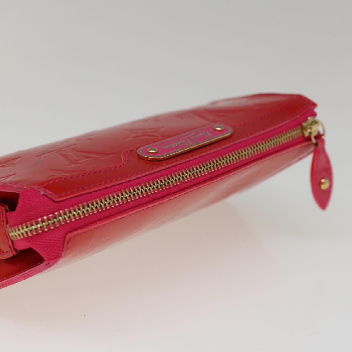 Louis Vuitton Cosmetic Pouch  Patent Leather Clutch Bag ()