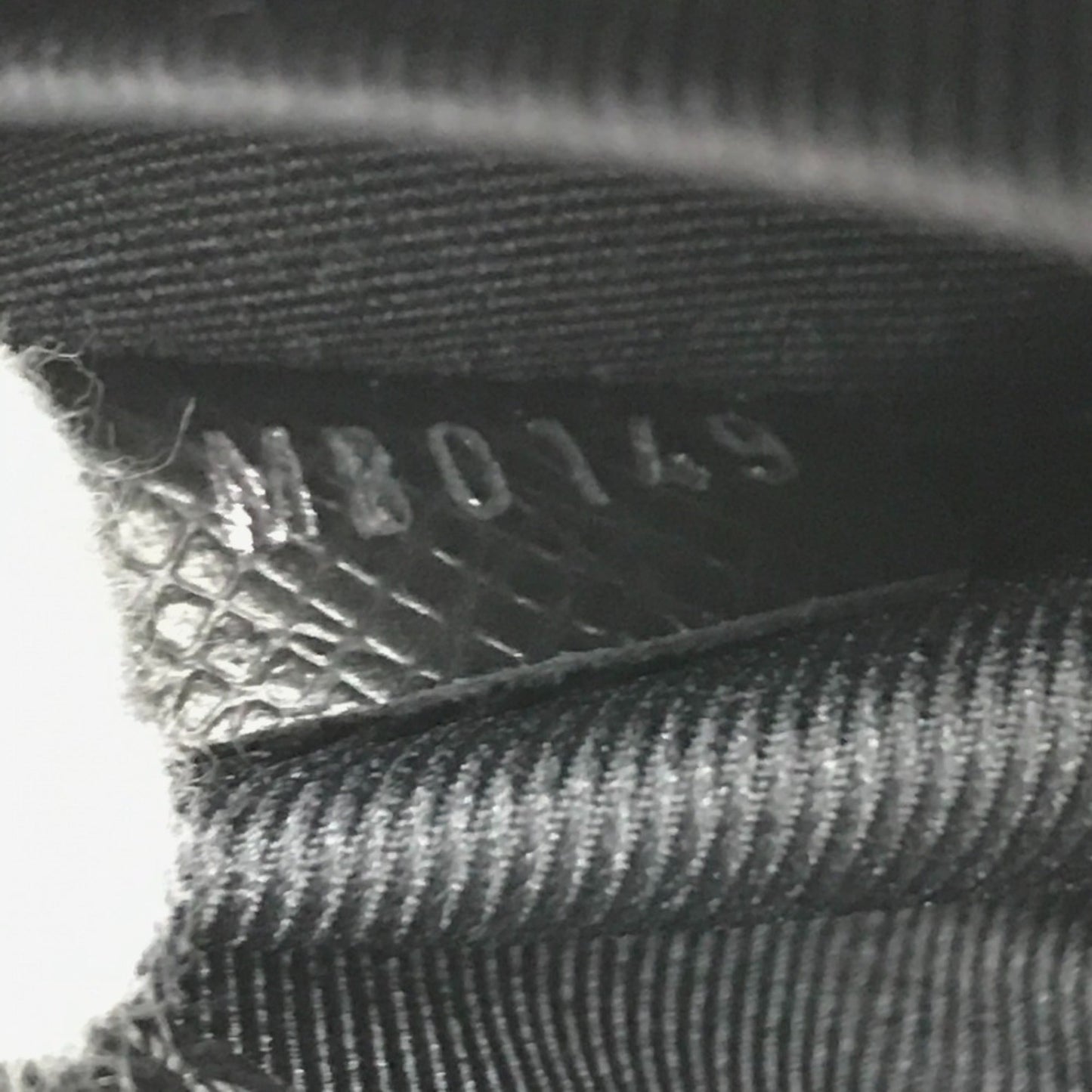 Louis Vuitton Anton  Leather Handbag ()