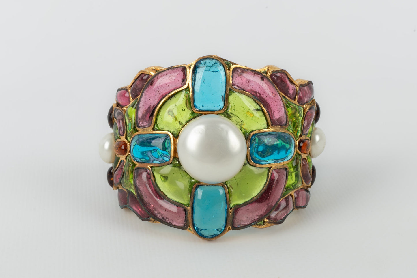 Bracelet en pâte de verre Chanel