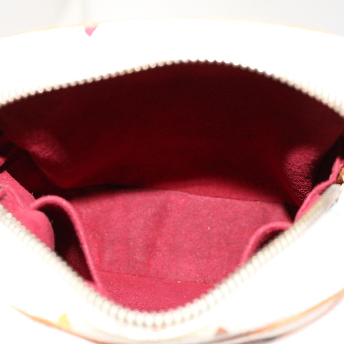 Louis Vuitton  Canvas Shoulder Bag ()