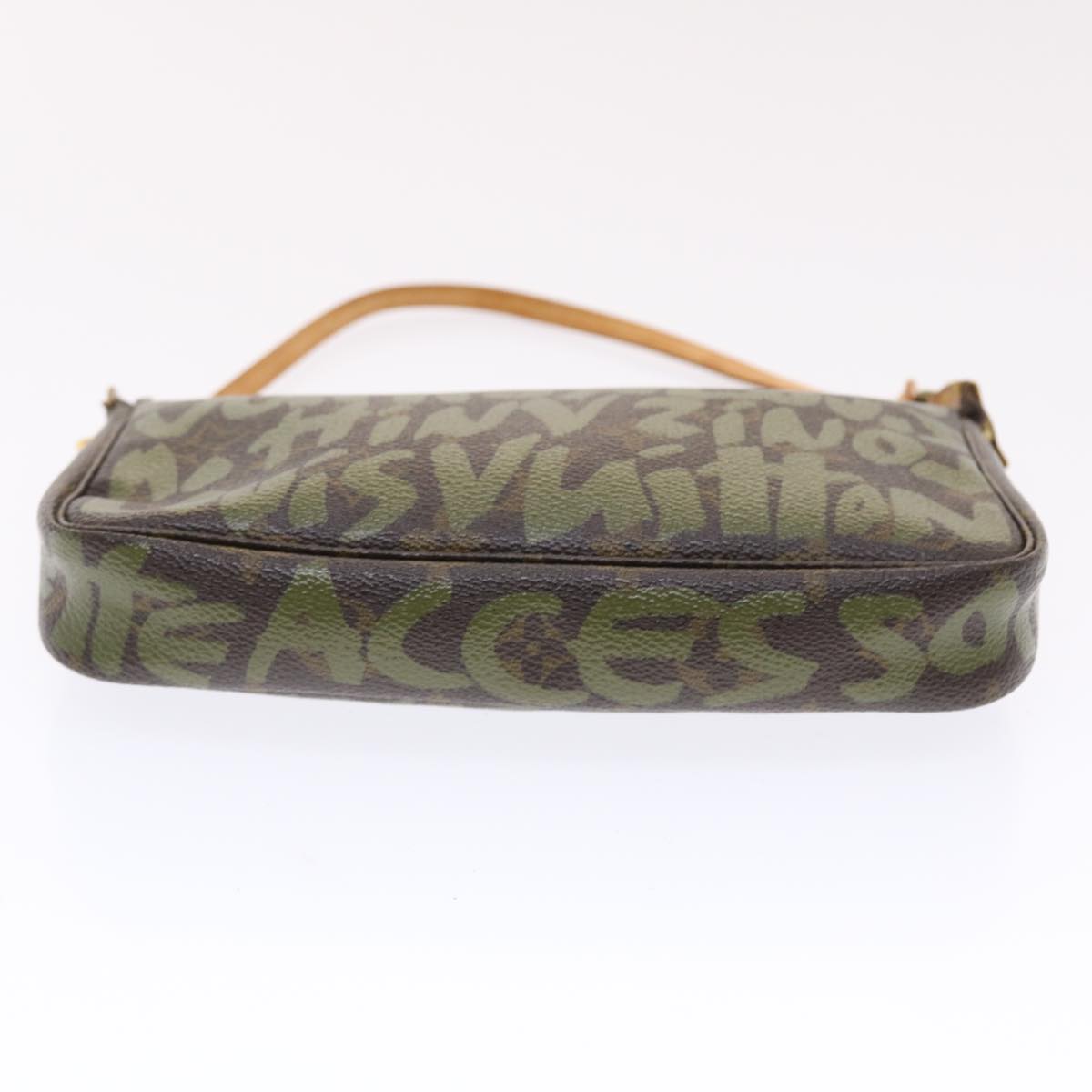 Louis Vuitton Pochette Accessoire  Canvas Clutch Bag ()
