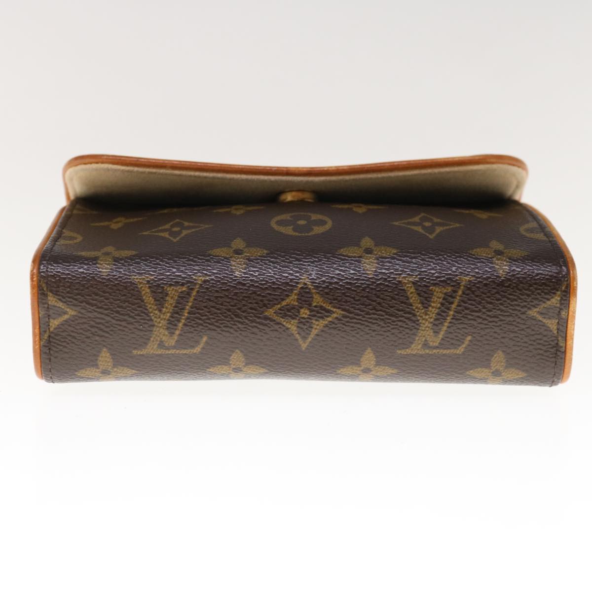 Louis Vuitton Florentine  Canvas Clutch Bag ()