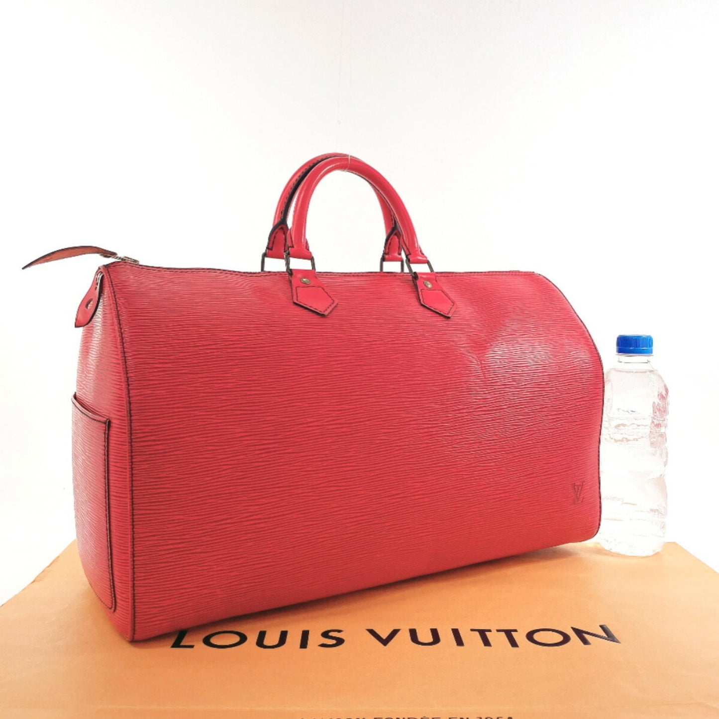 Louis Vuitton Speedy 40  Leather Handbag ()