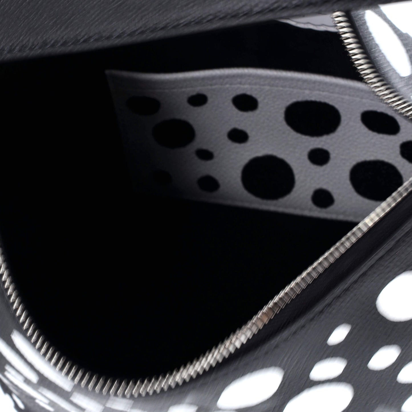 Marshmallow Bag Yayoi Kusama Infinity Dots Monogram Empreinte Giant