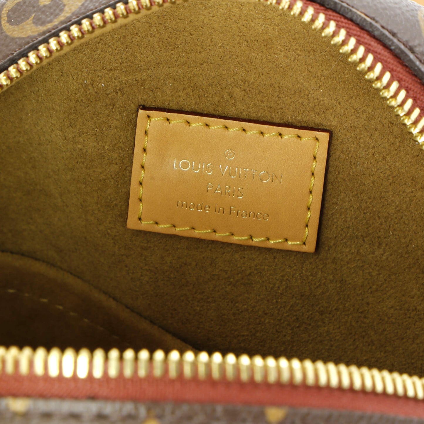 Boite Chapeau Souple Bag Monogram Canvas MM