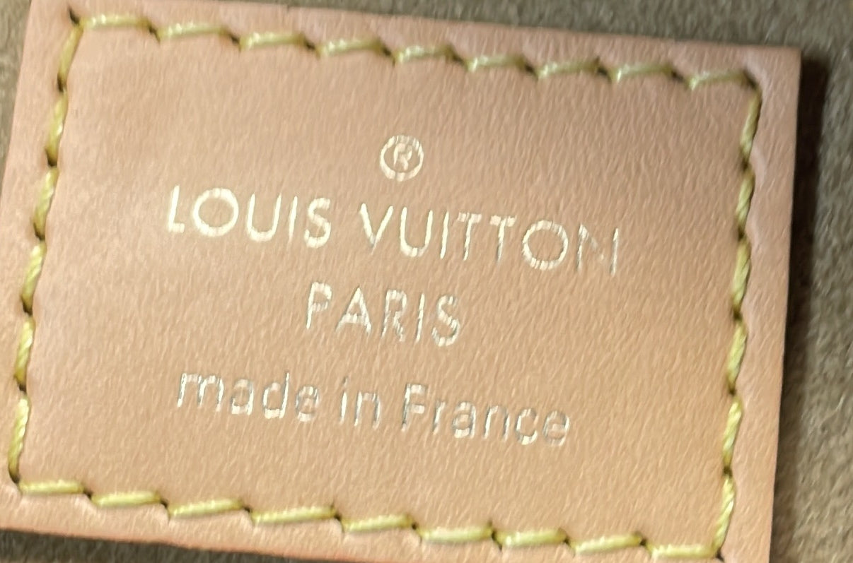 Boite Chapeau Souple Bag Monogram Canvas MM