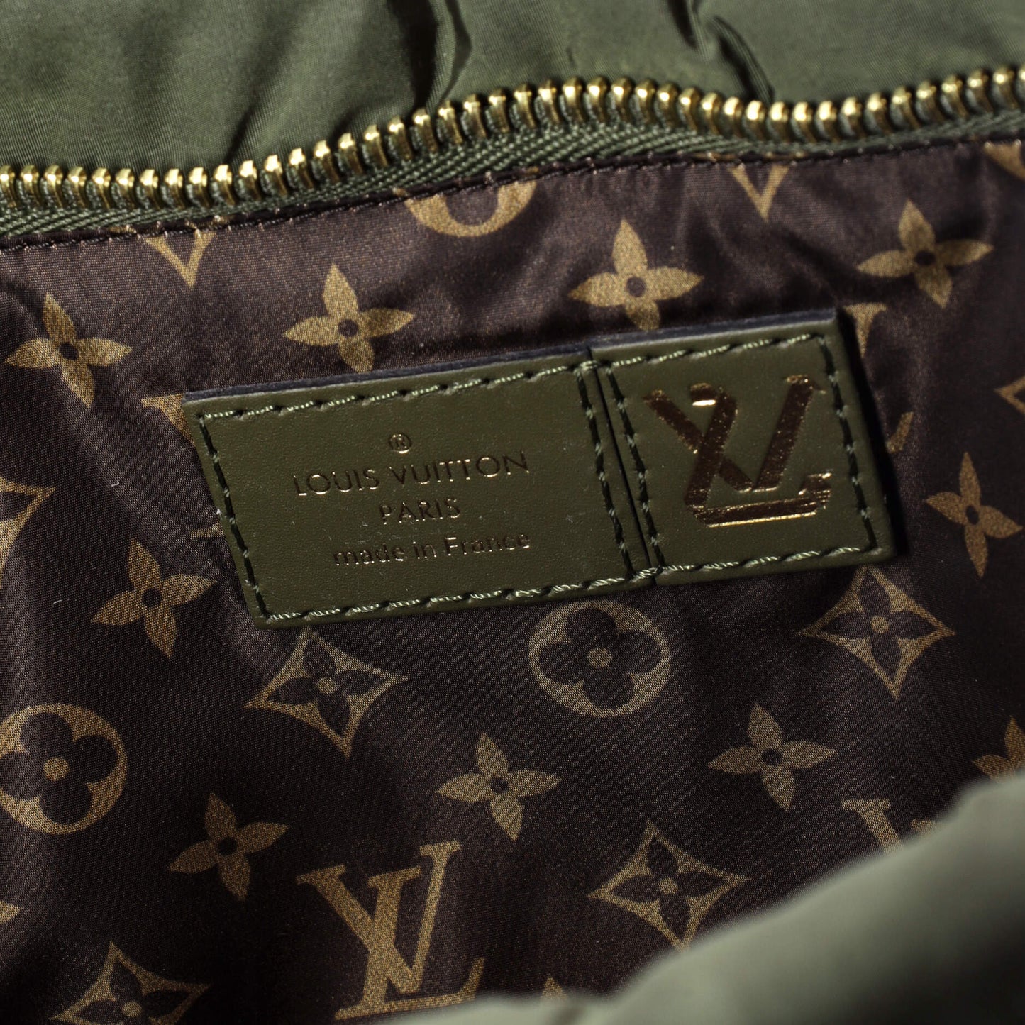 Maxi Multi Pochette Accessoires Monogram Quilted Econyl Nylon