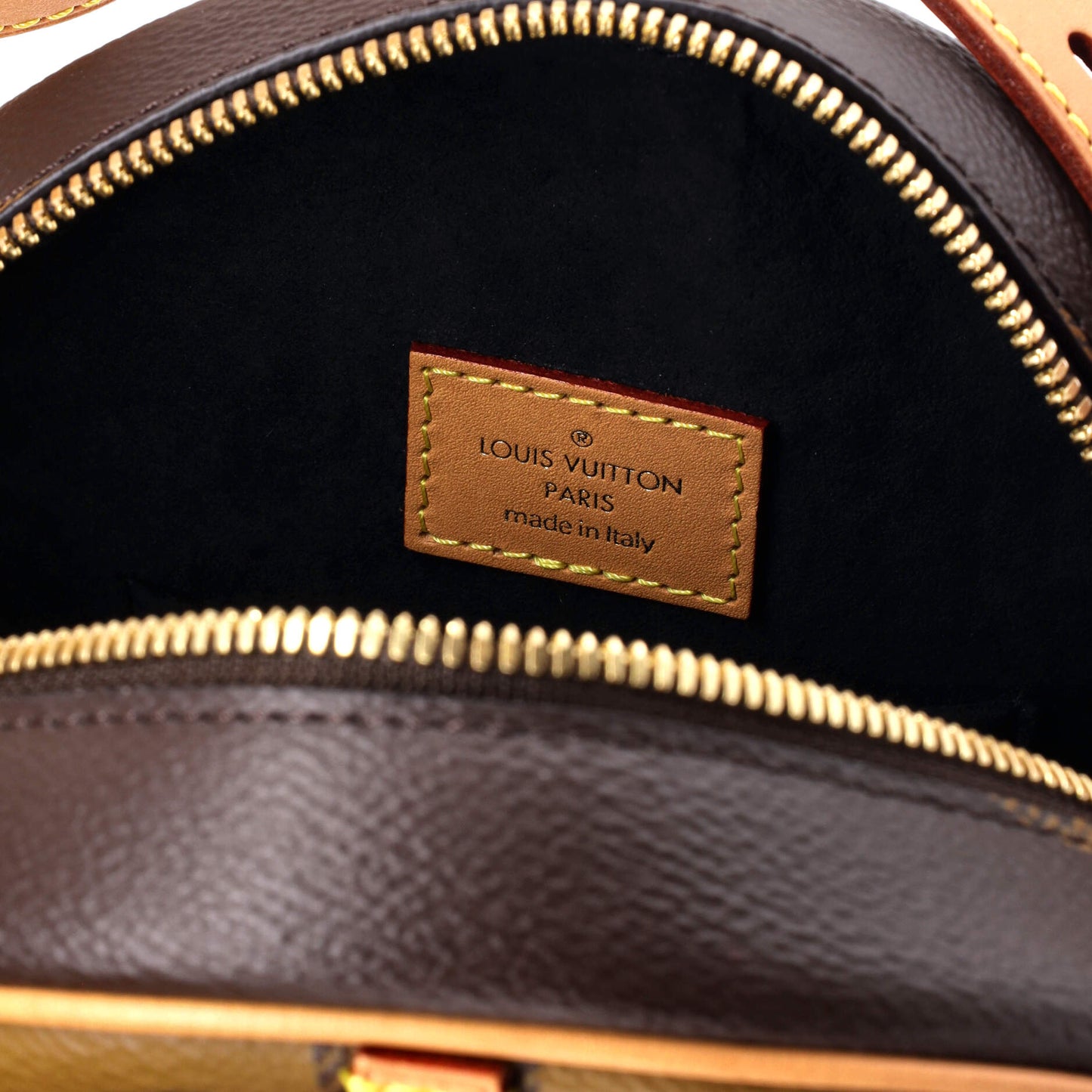 Boite Chapeau Souple Bag Reverse Monogram Giant