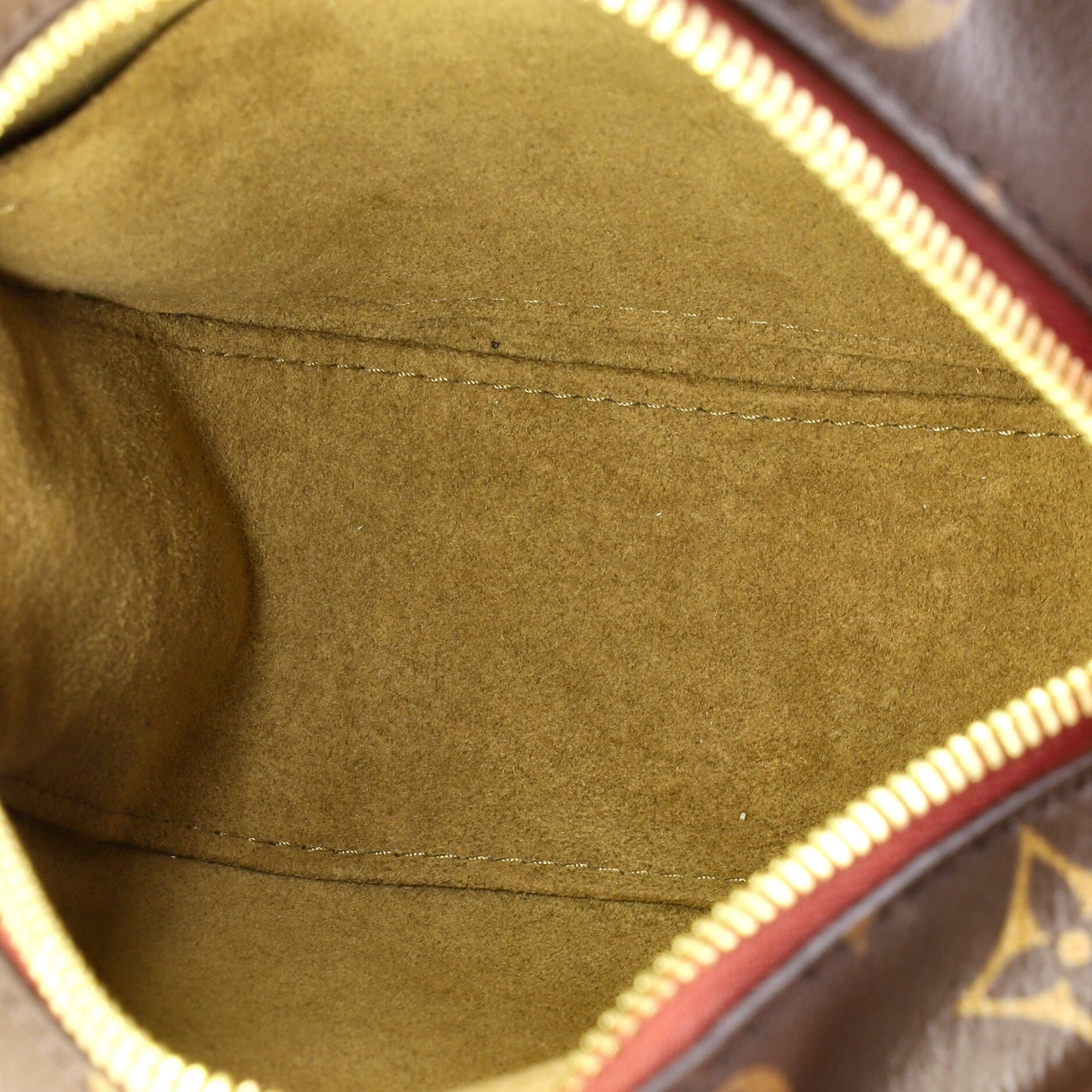 Boite Chapeau Souple Bag Monogram Canvas PM