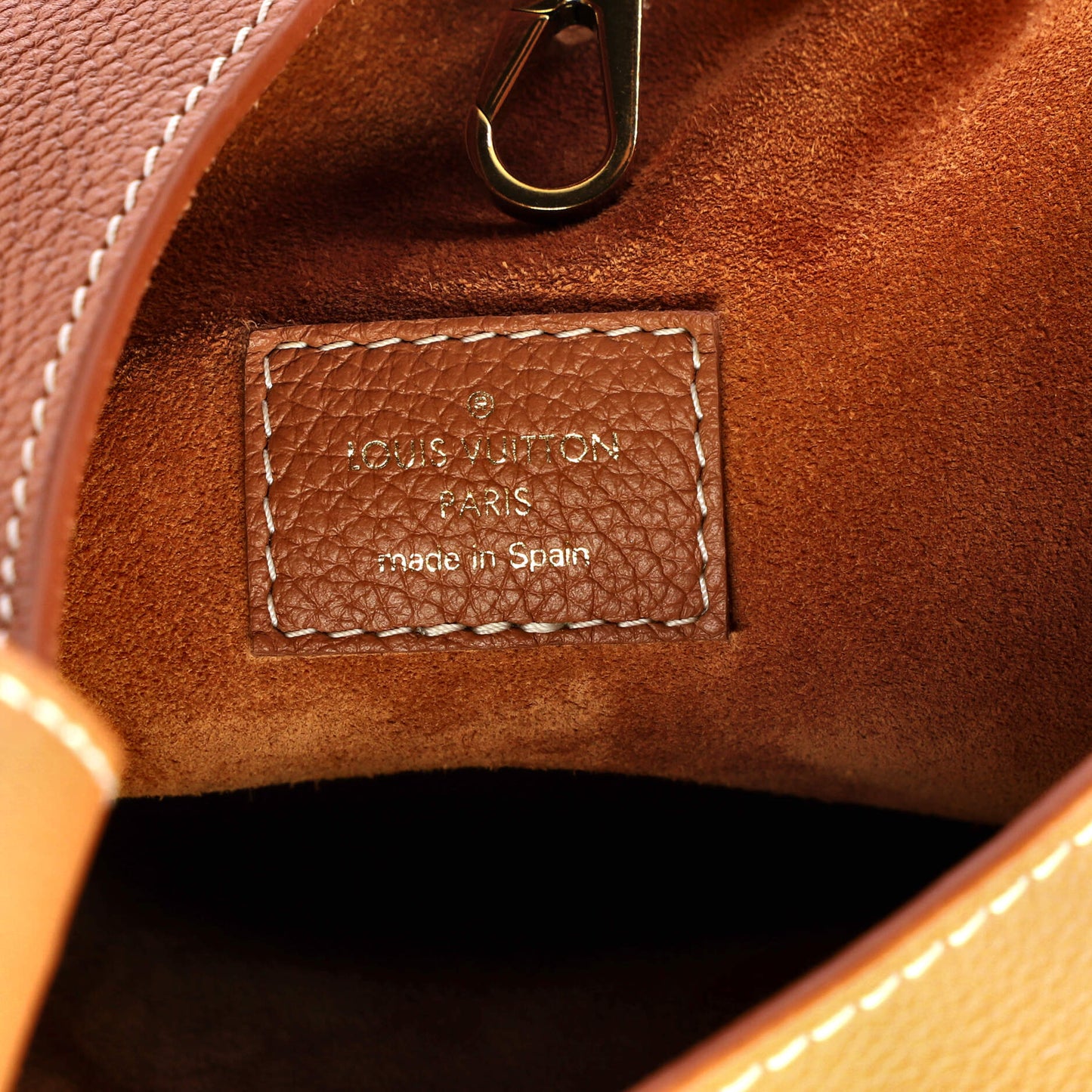 Low Key Hobo Calfskin PM