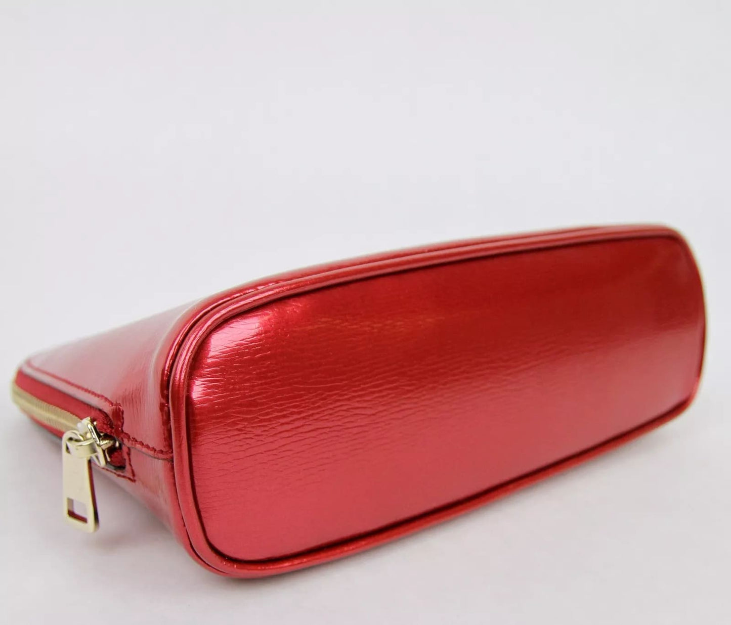 New Gucci Women's Red Shiny Leather Cosmetic Case w/Interlocking G