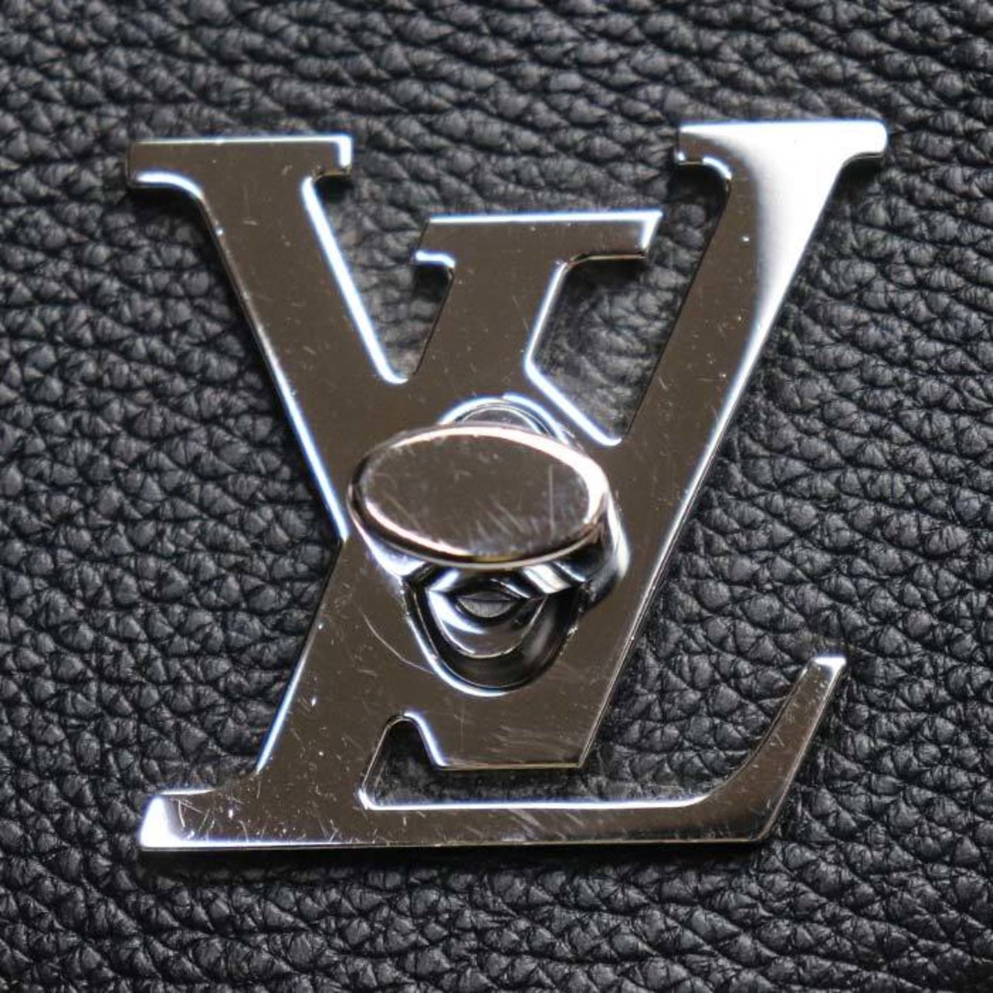 Louis Vuitton Mylockme  Leather Shoulder Bag ()