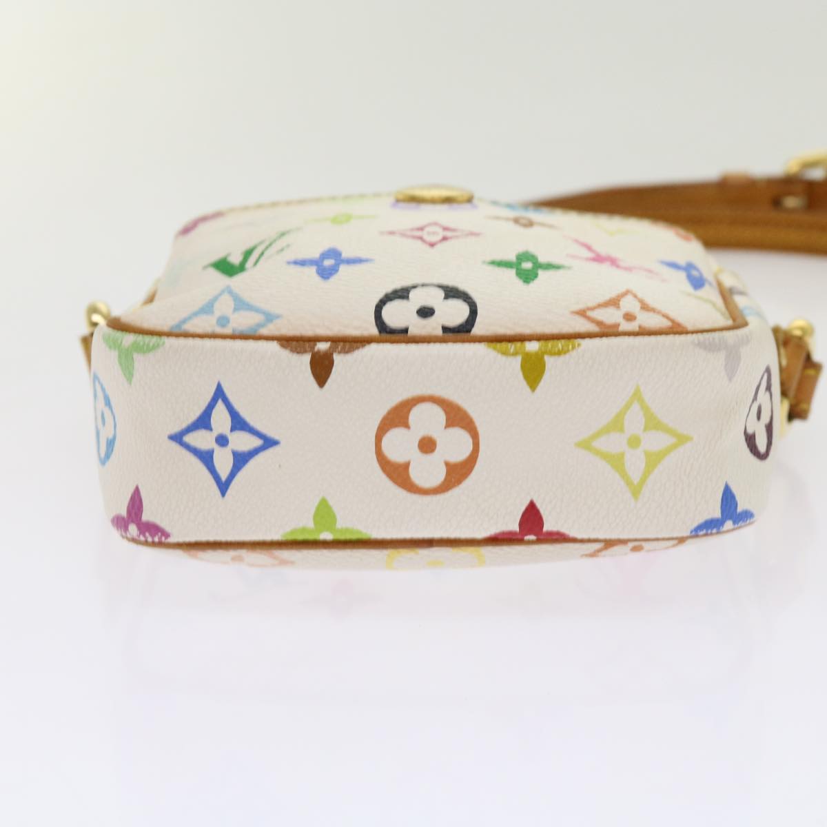 Louis Vuitton  Canvas Shoulder Bag ()