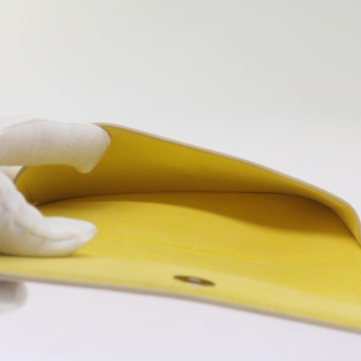 Louis Vuitton Etui À Lunettes  Canvas Wallet  ()