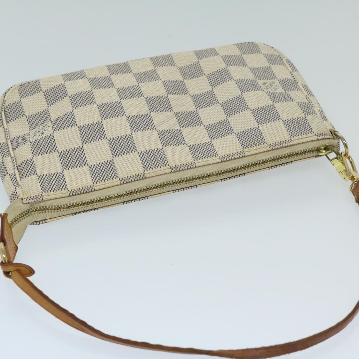 Louis Vuitton Pochette  Canvas Clutch Bag ()