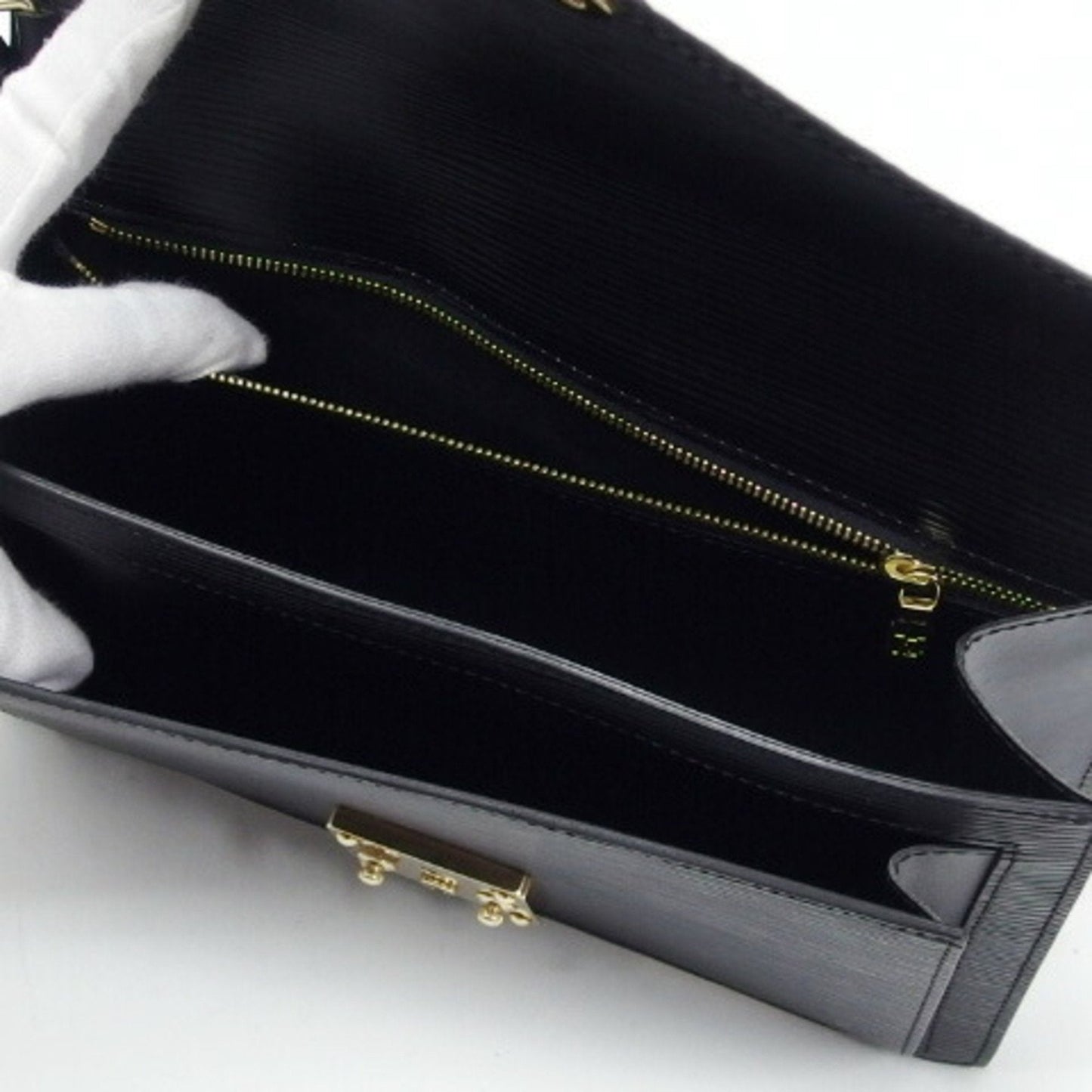 Louis Vuitton Sellier  Leather Clutch Bag ()