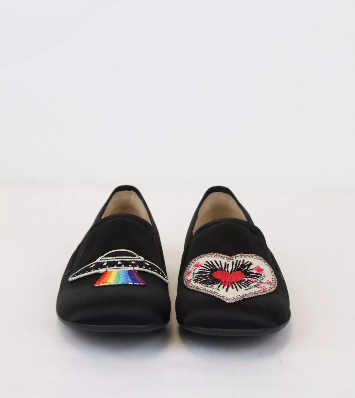 Gucci Unisex Children's Black Silk Flats w/Heart Icon 32/US .5 484976 1000
