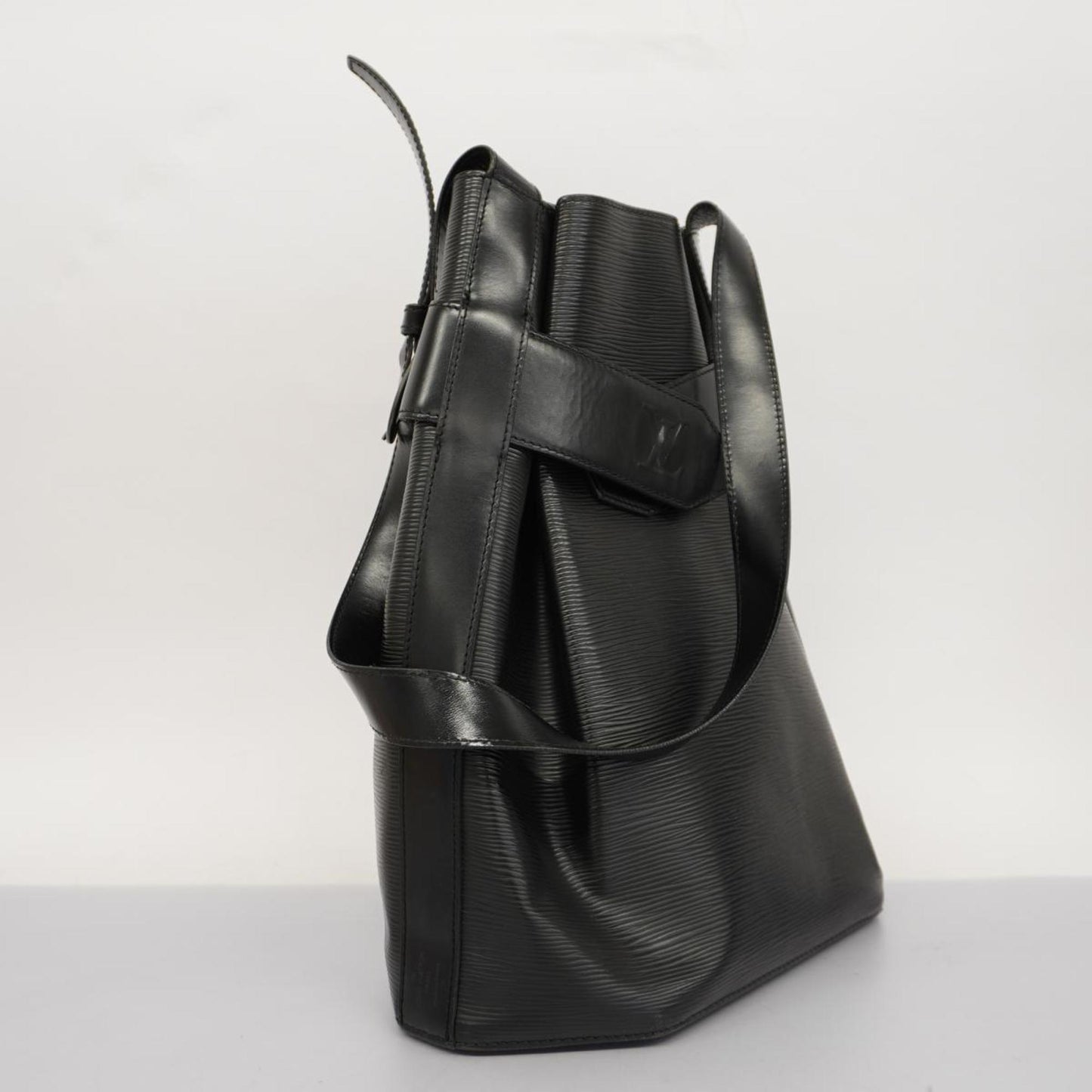 Louis Vuitton Sac D'épaule  Leather Shoulder Bag ()